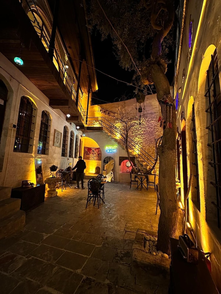Beirut Taş Konak Otel in Sanliurfa, Turkey