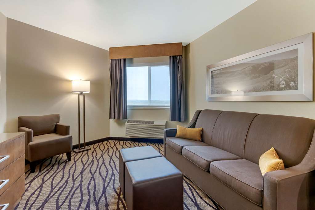 Comfort Inn & Suites Market Airport - photo 20