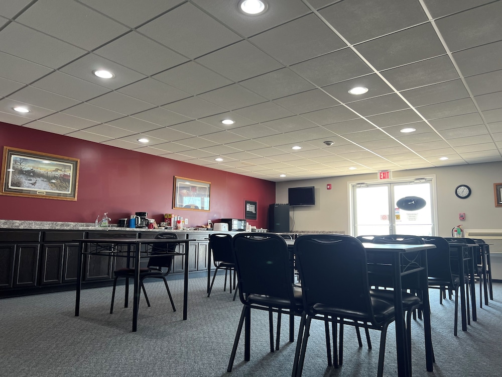 Come On Inn & Suites — hotel in Estevan