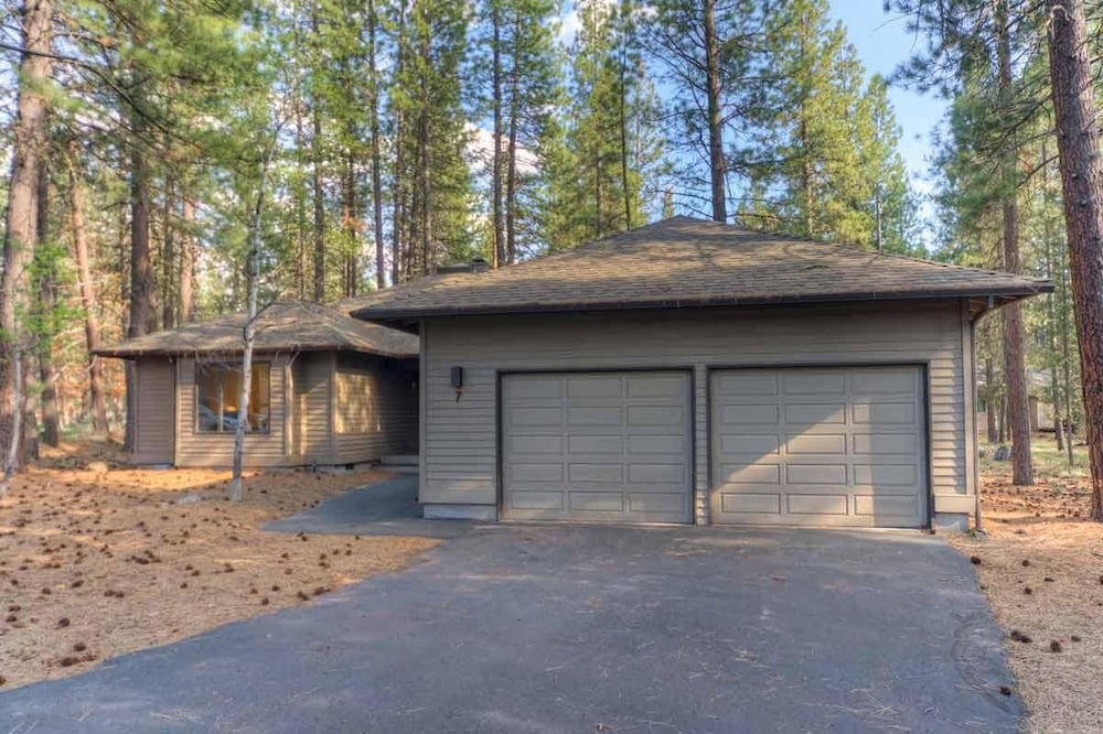 Awbrey Lane #7 by Village Properties at Sunriver - photo 50