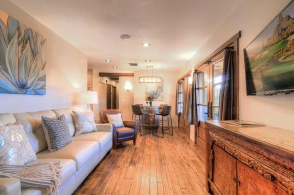 Winery Suites of Scottsdale - photo 17