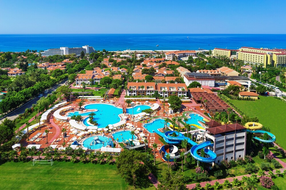 Club Hotel Turan Prince World Select Villa