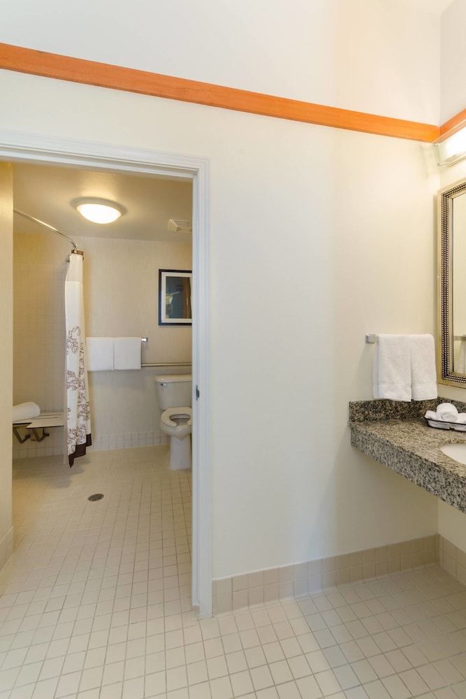 Residence Inn by Marriott Fredericksburg - photo 9