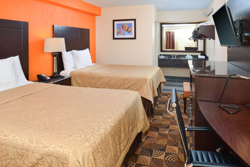 Americas Best Value Inn Pittsburgh Airport - photo 17