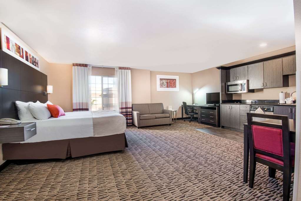 Hawthorn Suites by Wyndham Las Vegas Henderson - photo 15
