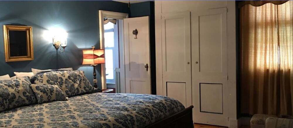 The Red Hook Country Inn - photo 14