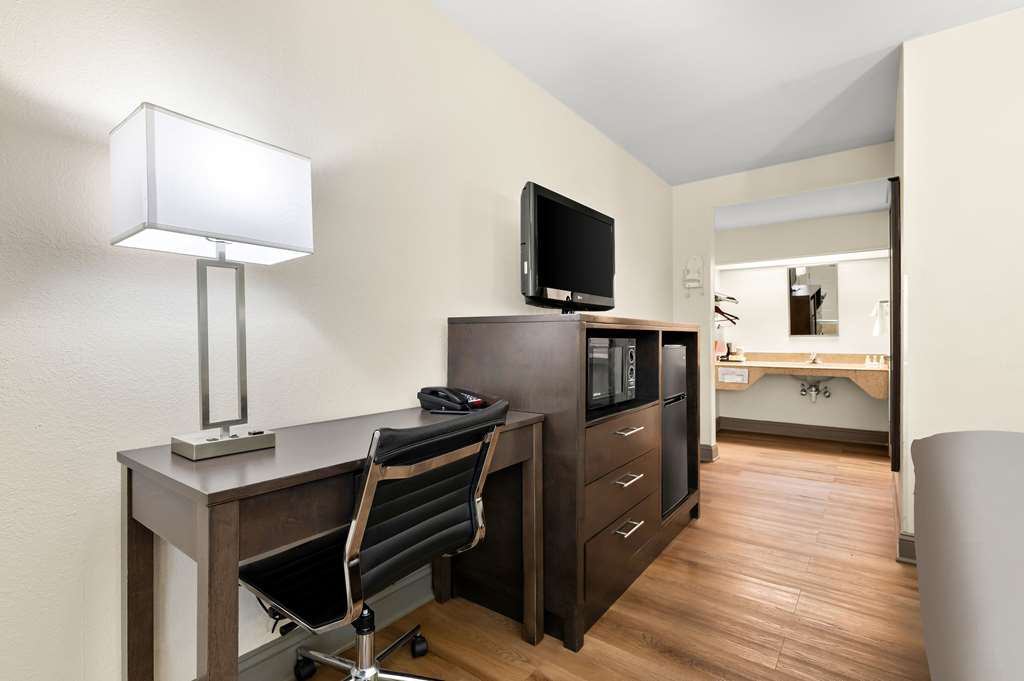 Quality Inn Pelham I 65 exit 246 - photo 20