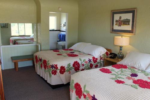 Blue Swallow Motel - photo 23