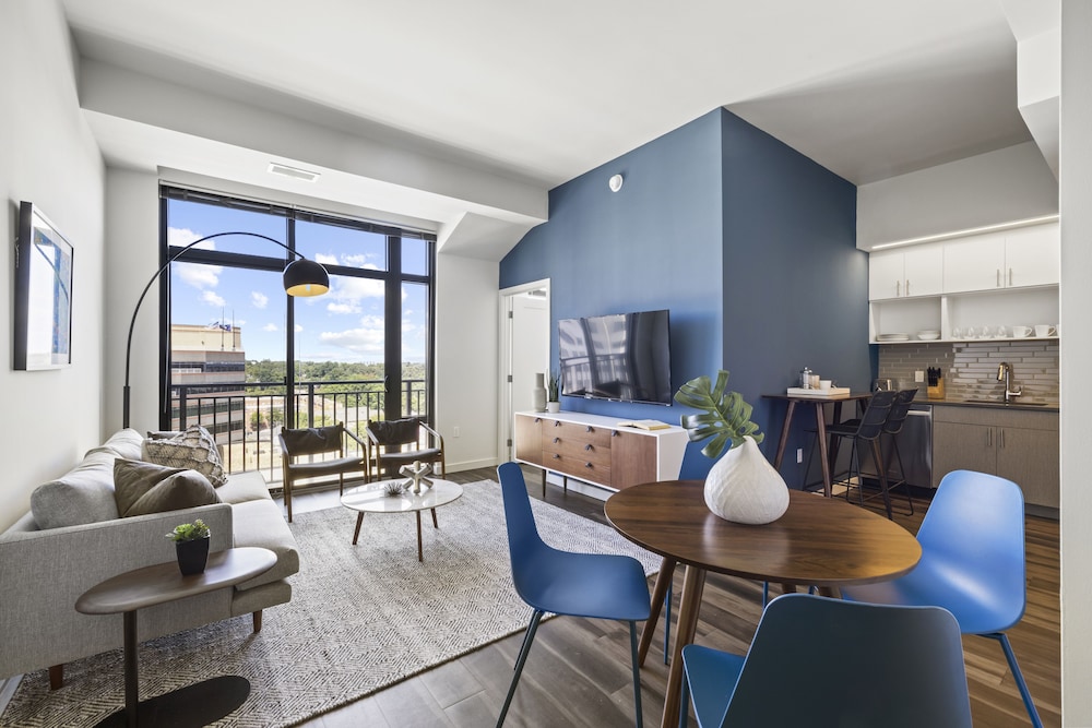 Placemakr Marymount Ballston - photo 18