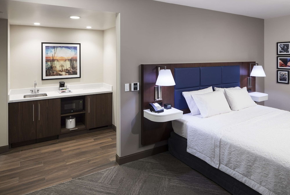 Hampton Inn & Suites Phoenix Downtown - photo 8