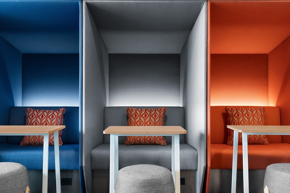 Tru by Hilton Lancaster East - photo 4