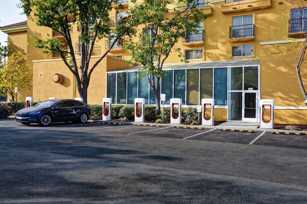 Embassy Suites by Hilton Milpitas Silicon Valley - photo 64