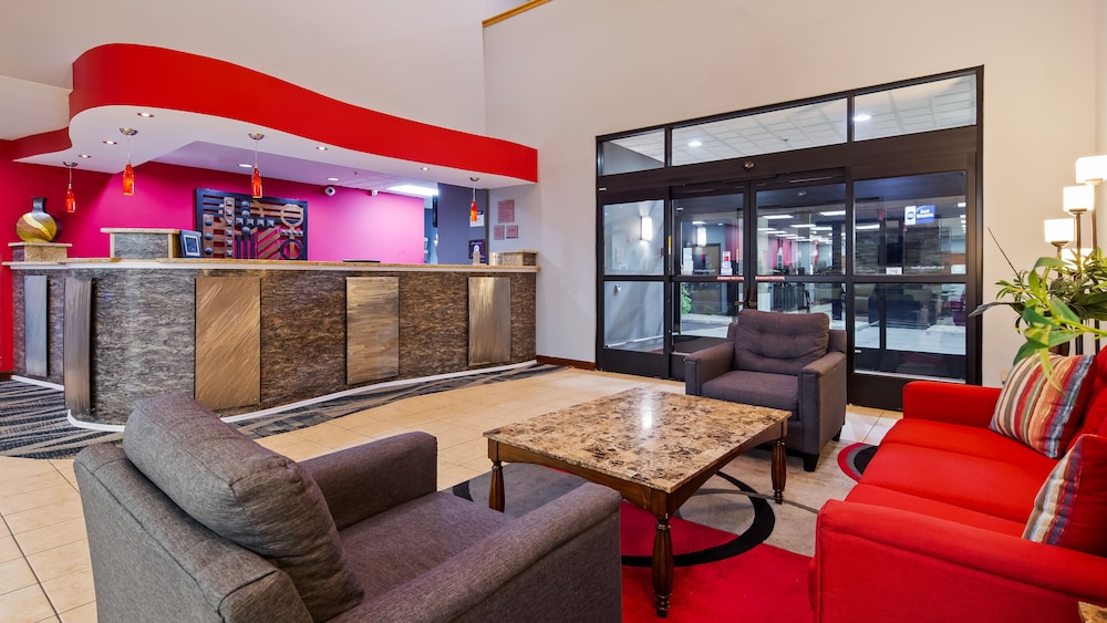 Spark by Hilton Oak Forest - photo 7