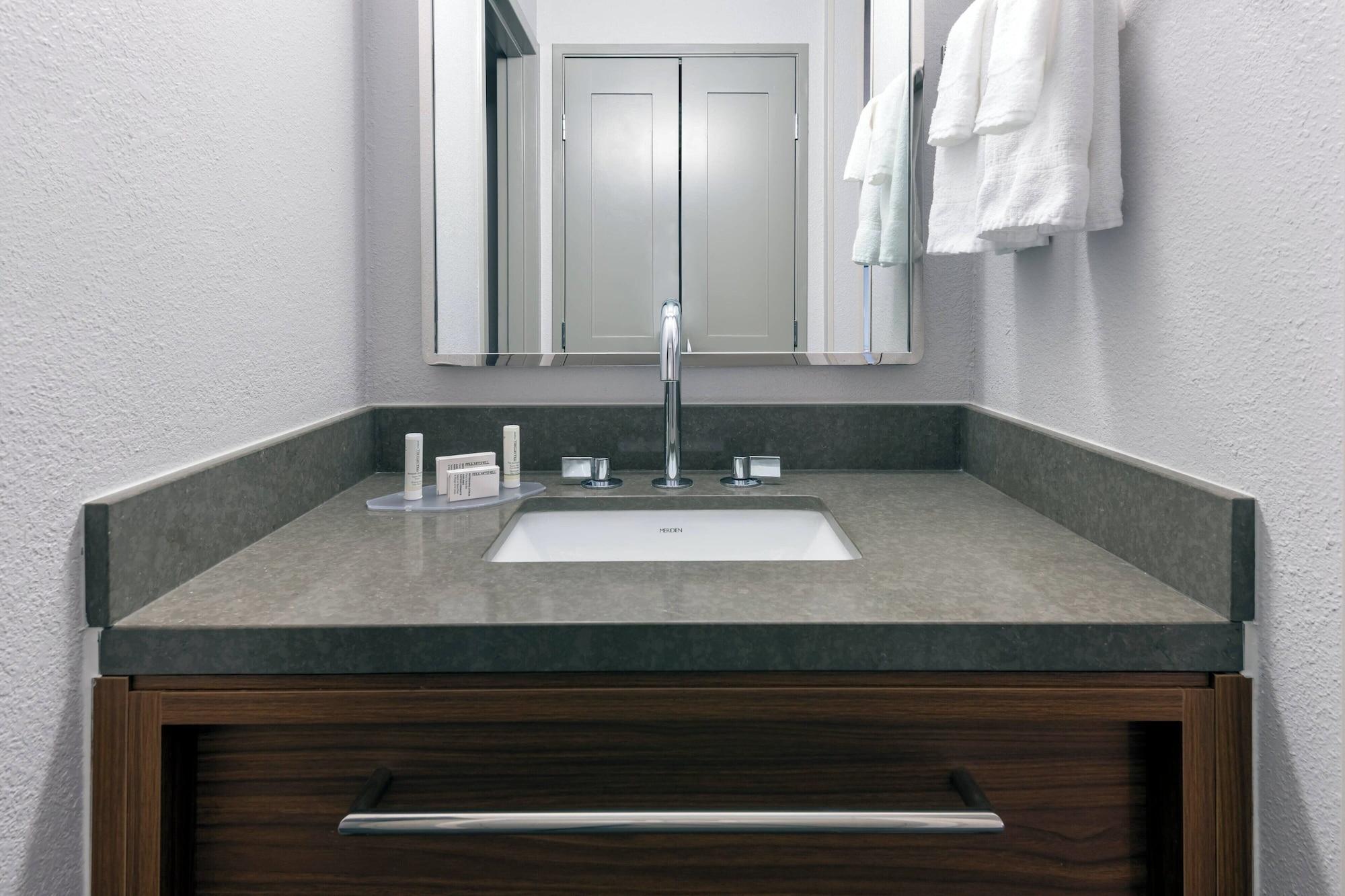 Courtyard by Marriott Tallahassee North I 10 Capital Circle - photo 24