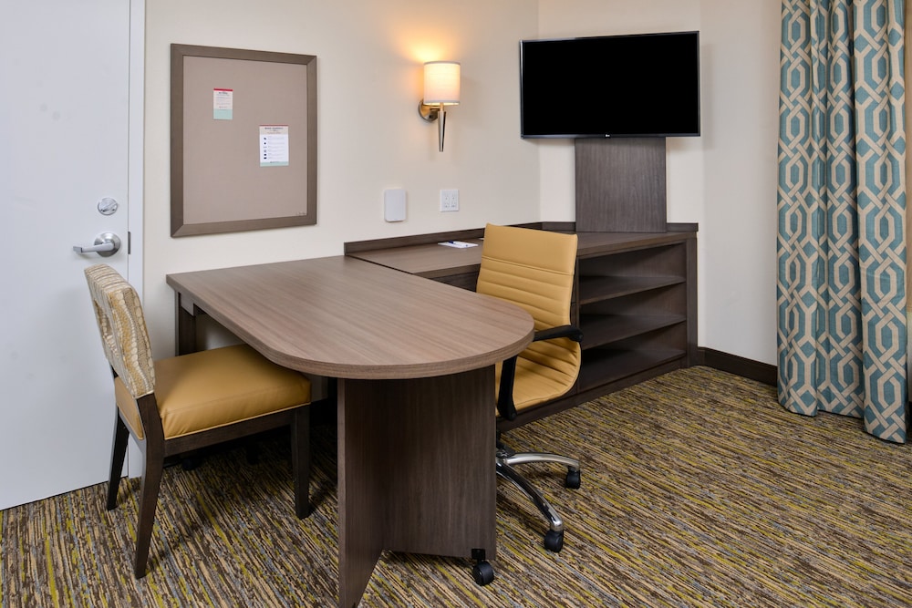Candlewood Suites Lodi by IHG - photo 17