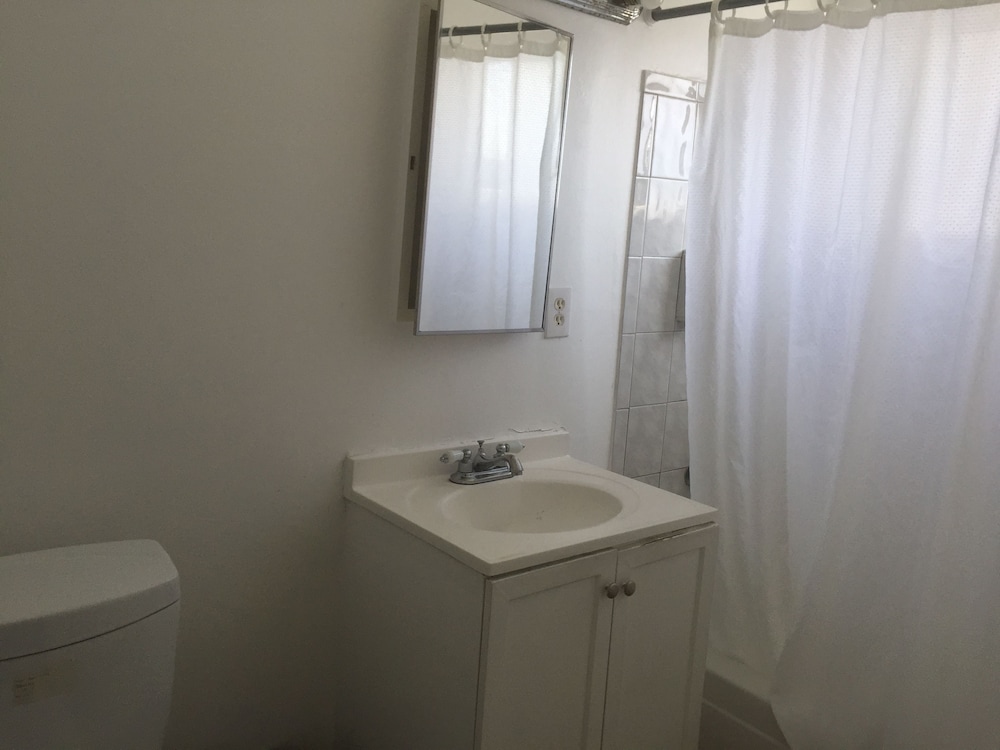 Tradewinds Airport Hotel - photo 37