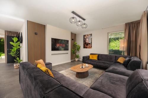 Ruime Groepsvilla voor 12 Personen met Terras en Tuin