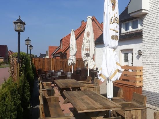 Hotel Restaurant Zum Wacholderhain — hotel in Haseluenne