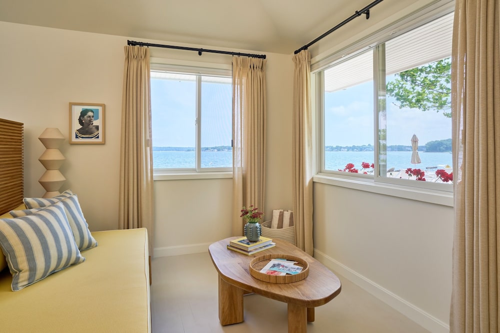 Silver Sands Motel & Beach Bungalows - photo 54