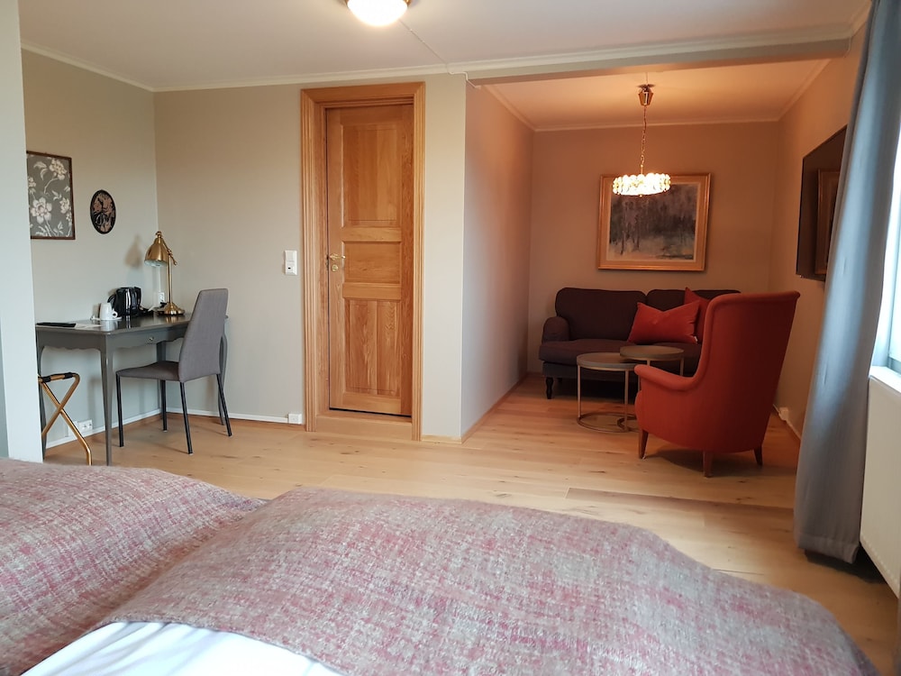 Sanner Hotell — Gjovik — photo 2