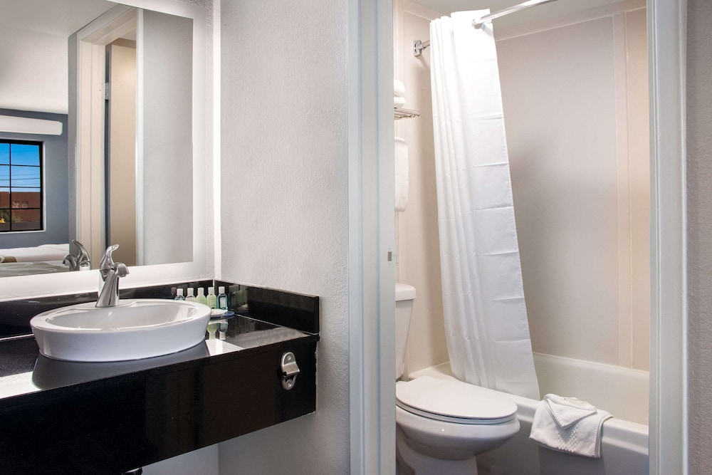 Quality Inn Santa Fe New Mexico - photo 16