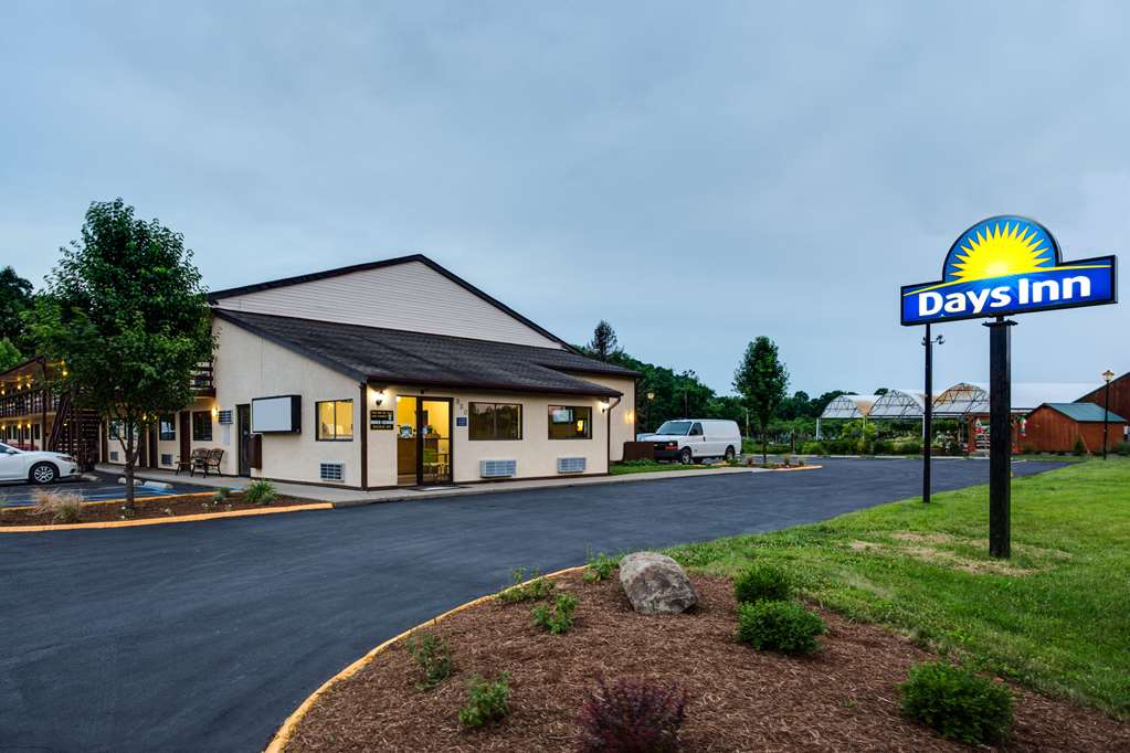 Days Inn by Wyndham Athens - photo 3