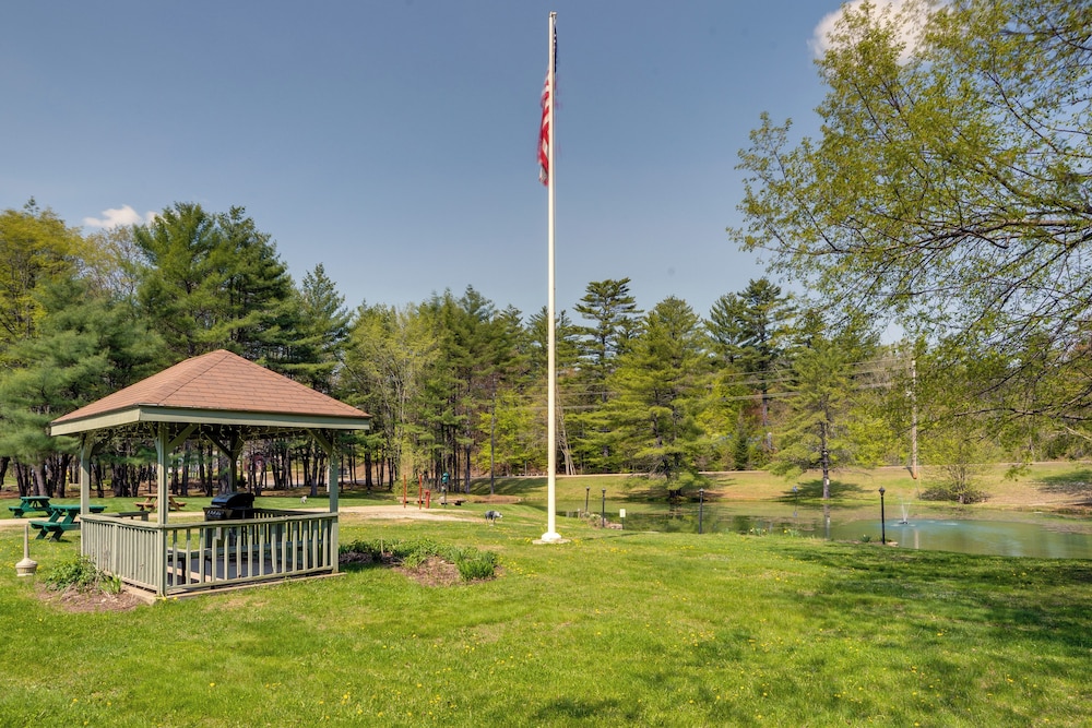 The Seasons Resort — Bartlett — photo 4