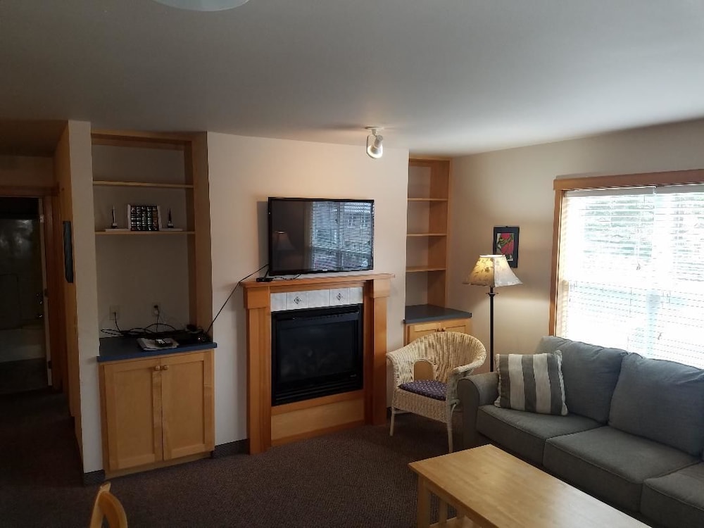 Sea Breeze Court - photo 24