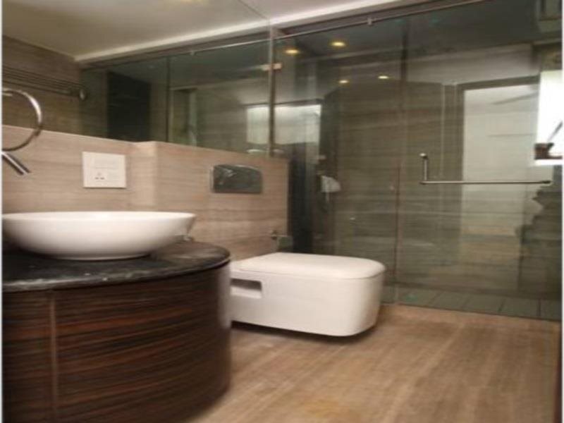 Laurent & Benon Suites Santacruz East