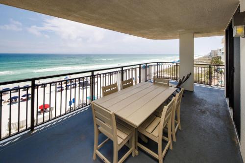 Nautilus 1501 Gulf Front 2 Br 2 Ba 5Th Flr — 4-Star Luxury Hotel in Fort Walton Beach, United States