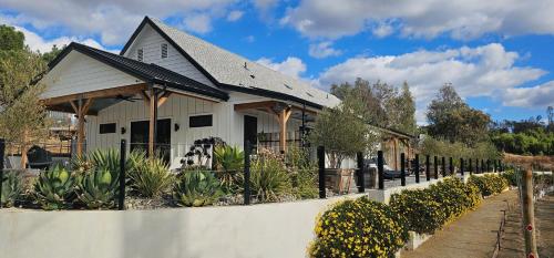 Hidden Hacienda in Temecula, United States