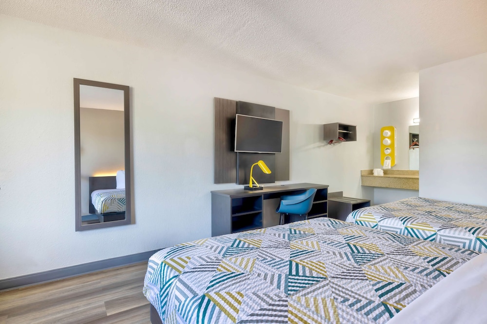 Motel 6 Hammond IN Chicago Area - photo 5