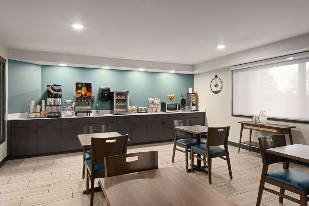 Super 8 by Wyndham Big Timber - photo 25