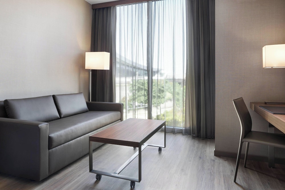 AC Hotel Pittsburgh Downtown - photo 25