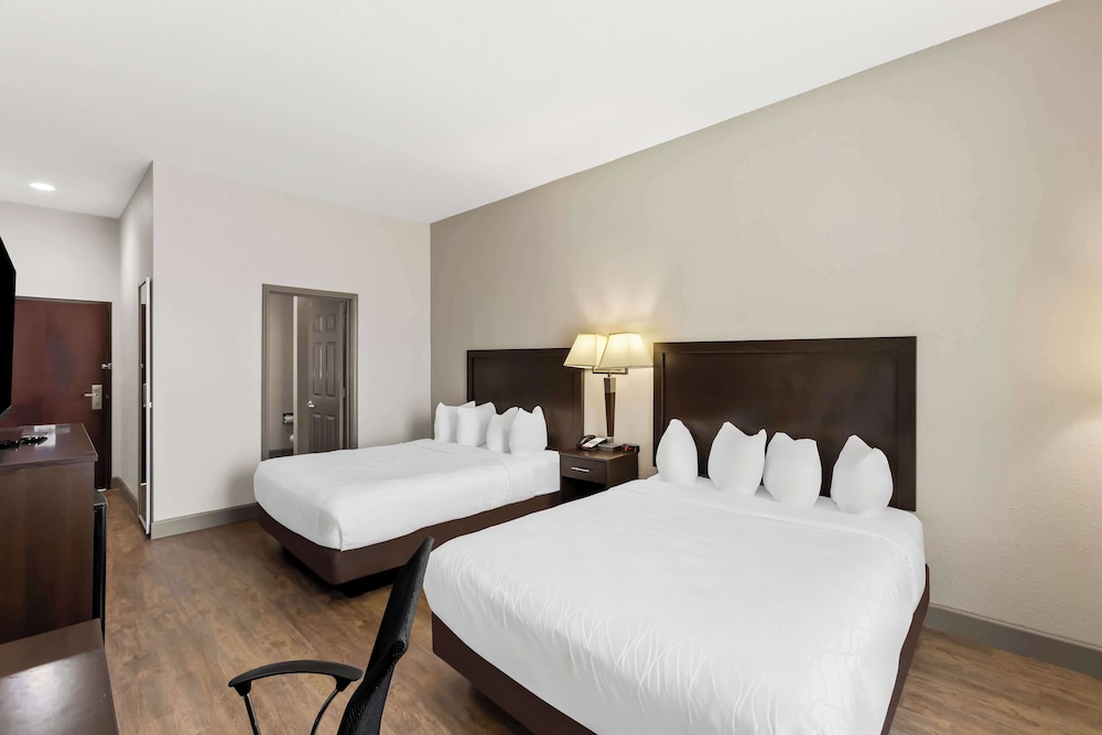 Quality Inn & Suites La Porte - photo 8