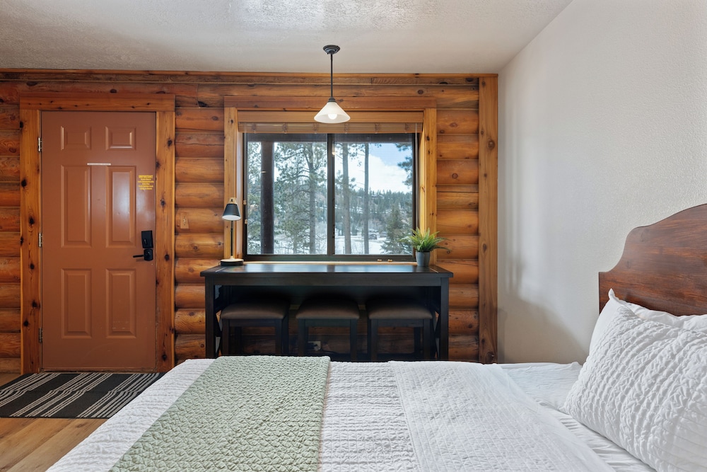 Duck Creek Village Inn - photo 48