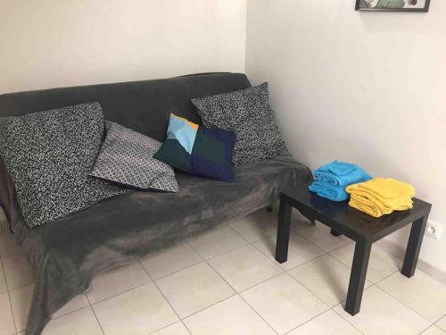 Les Ruisseaux Studios Avec Terrasse Et Jardin in Valence, France