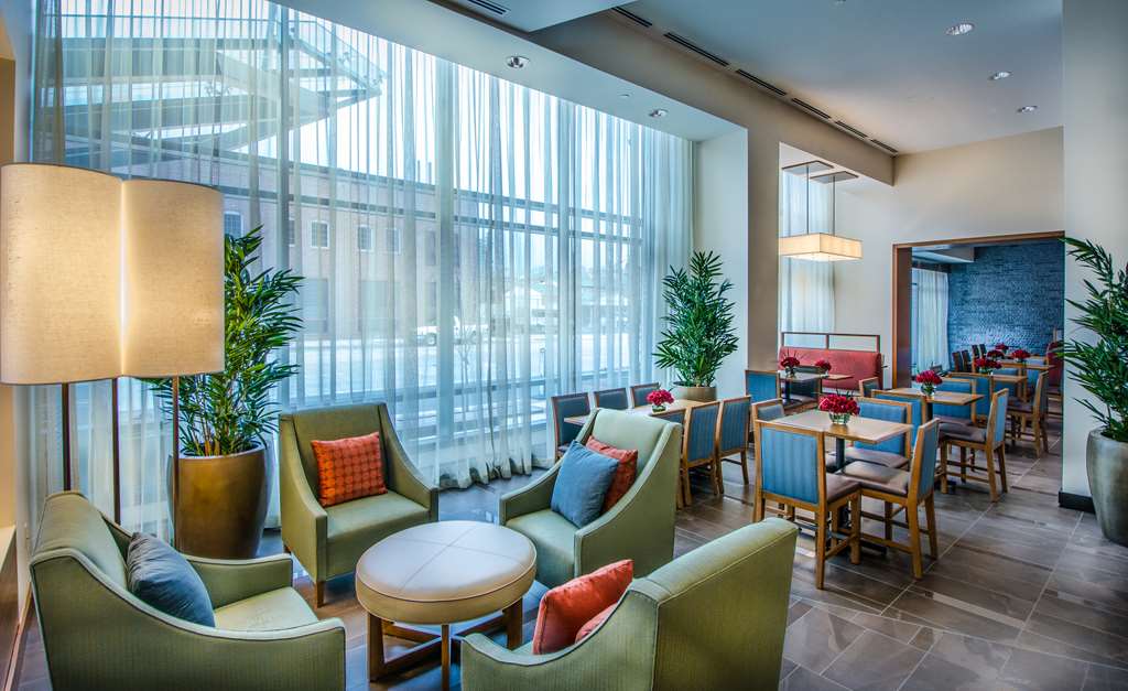 Hyatt Place Baltimore Inner Harbor - photo 2