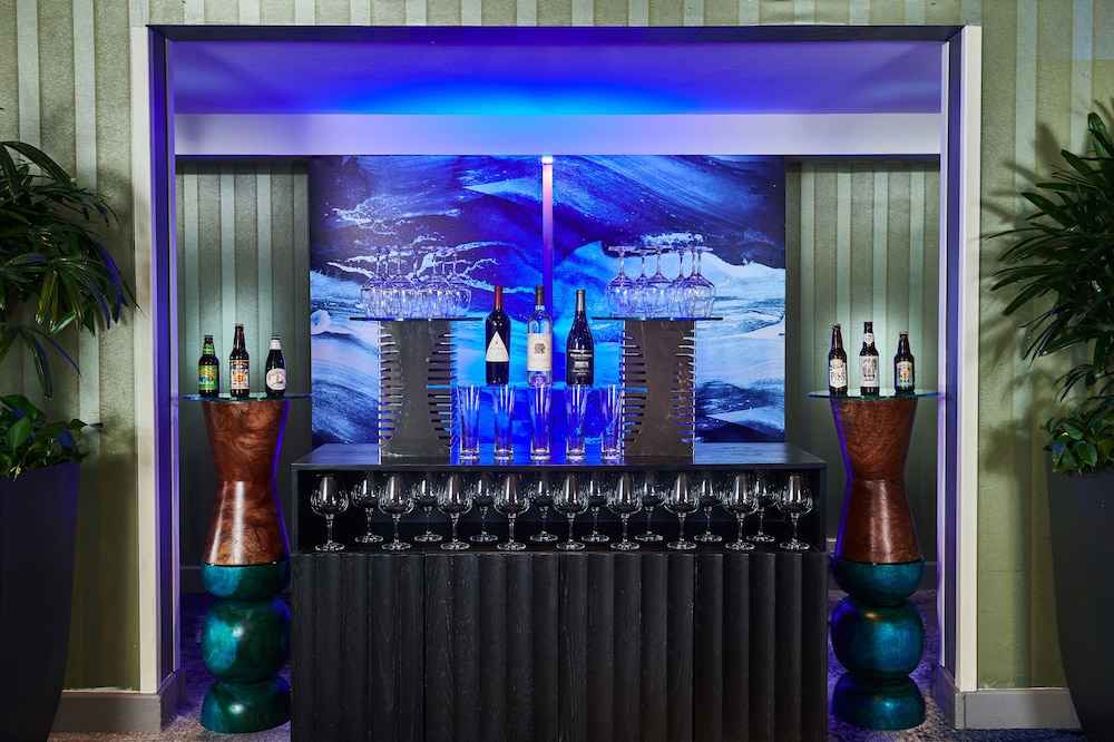 DoubleTree by Hilton Hotel Berkeley Marina - photo 79