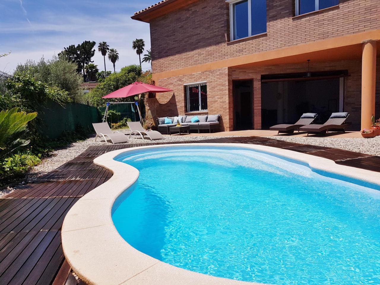 Vivalavida Playa 1km in Lloret De Mar, Spain