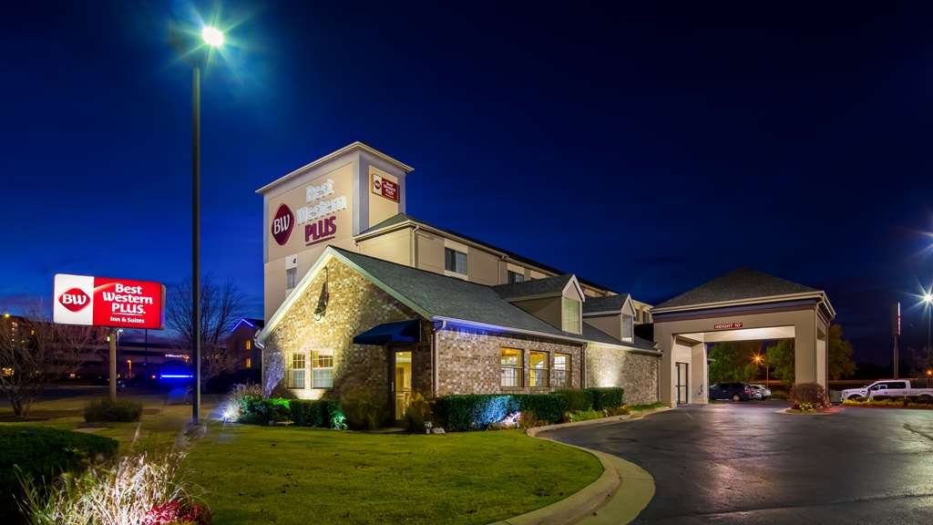 Best Western Plus Tulsa Inn & Suites - photo 10