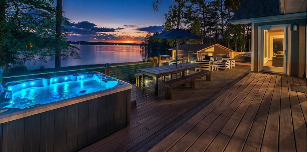 Lake Norman Hideaway - photo 2