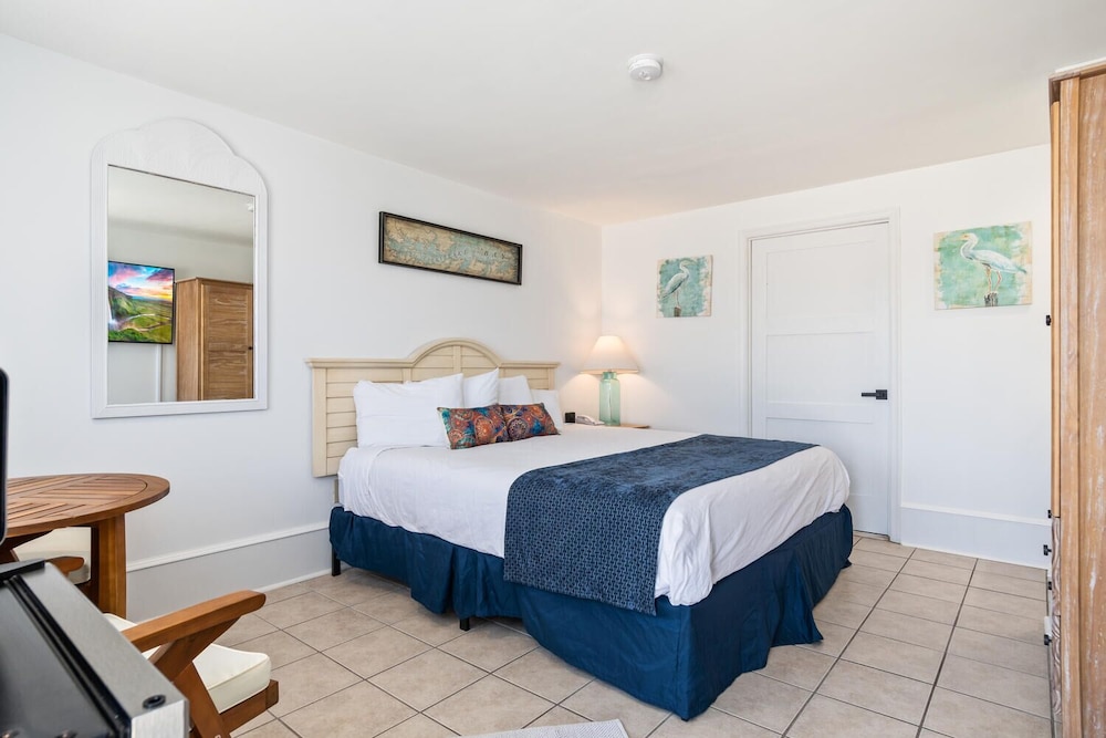 Lowes Wharf Marina Inn - photo 3