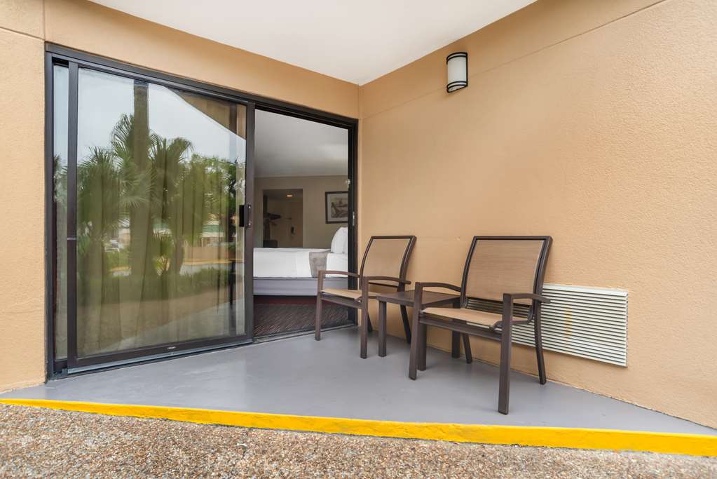 Best Western Oak Manor - photo 11