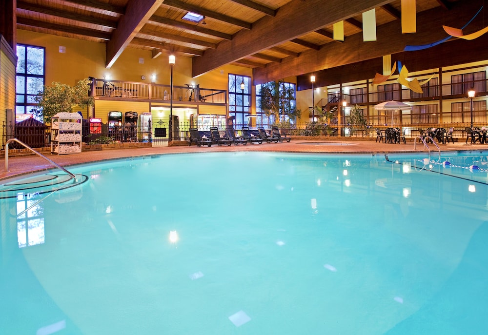 Holiday Inn St. Louis West Six Flags by IHG - photo 15