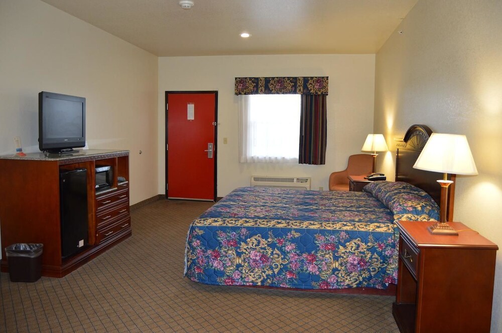 HiWay Inn Express Kiowa Hwy 69 - photo 7
