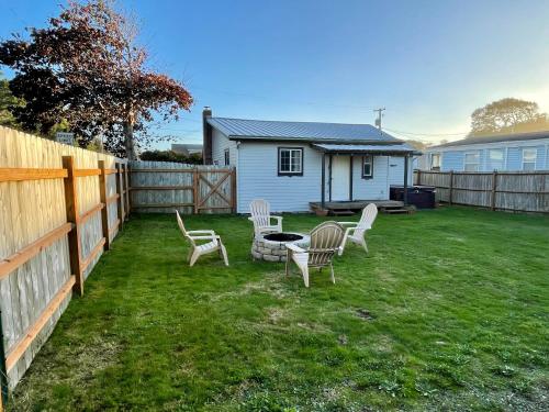 Waddle on Inn Hot Tub Pet Friendly Fully Fenced 5 Blocks to Beach — hotel in Ocean Park