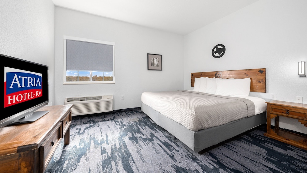 Atria Hotel and RV McGregor - photo 10