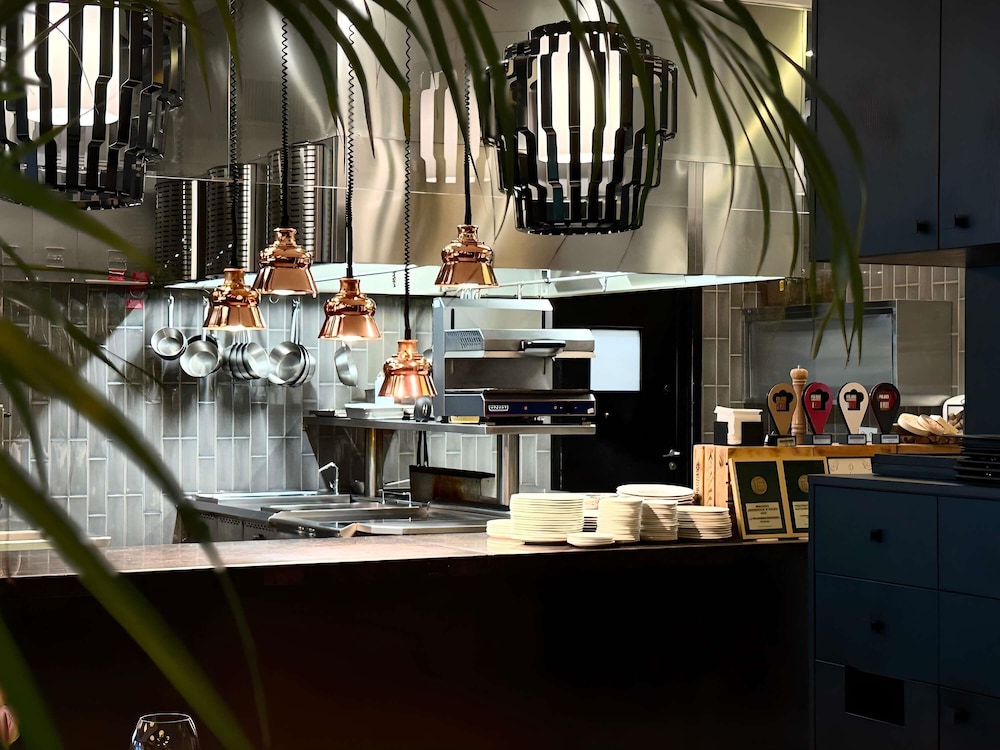 מזון ומשקאות