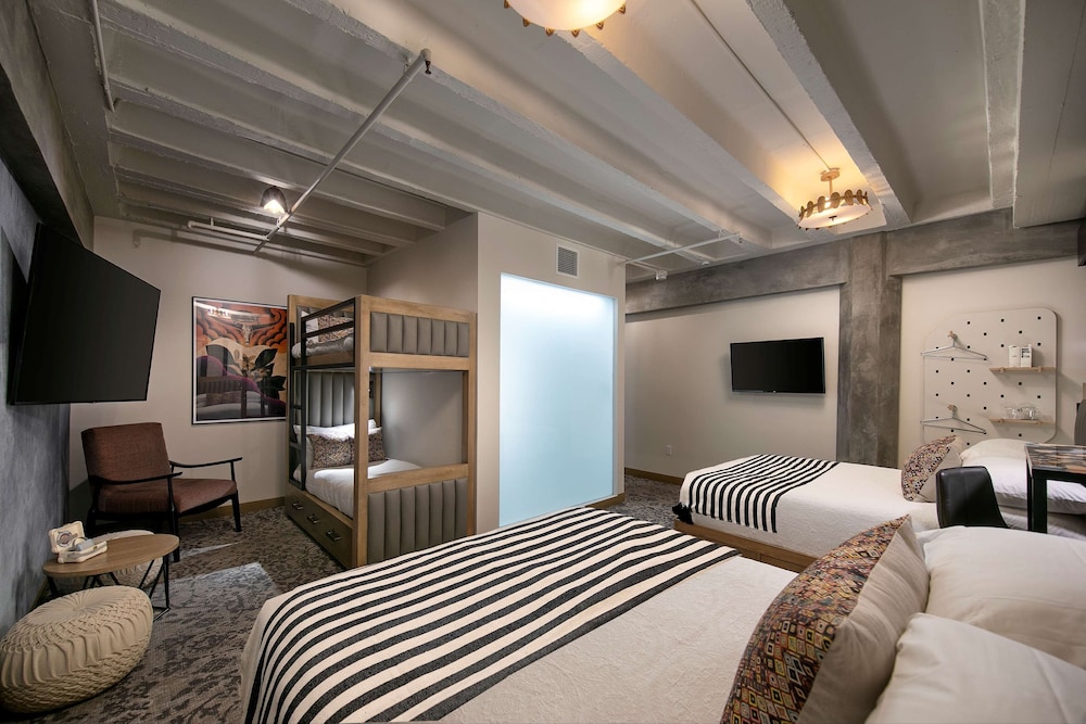 The Wayfarer Downtown LA Tapestry Collection by Hilton - photo 19